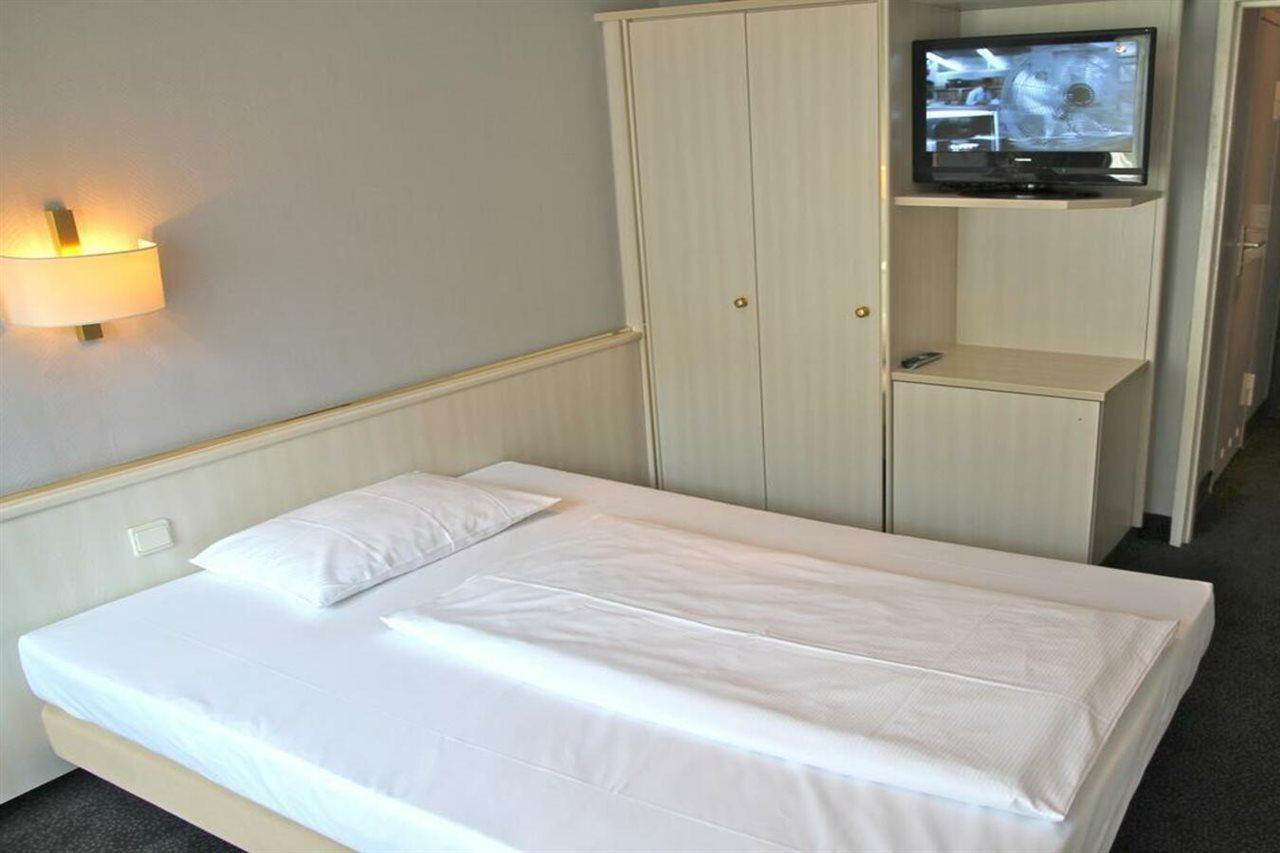 Berlin Plaza Hotel Am Kurfuerstendamm Zewnętrze zdjęcie