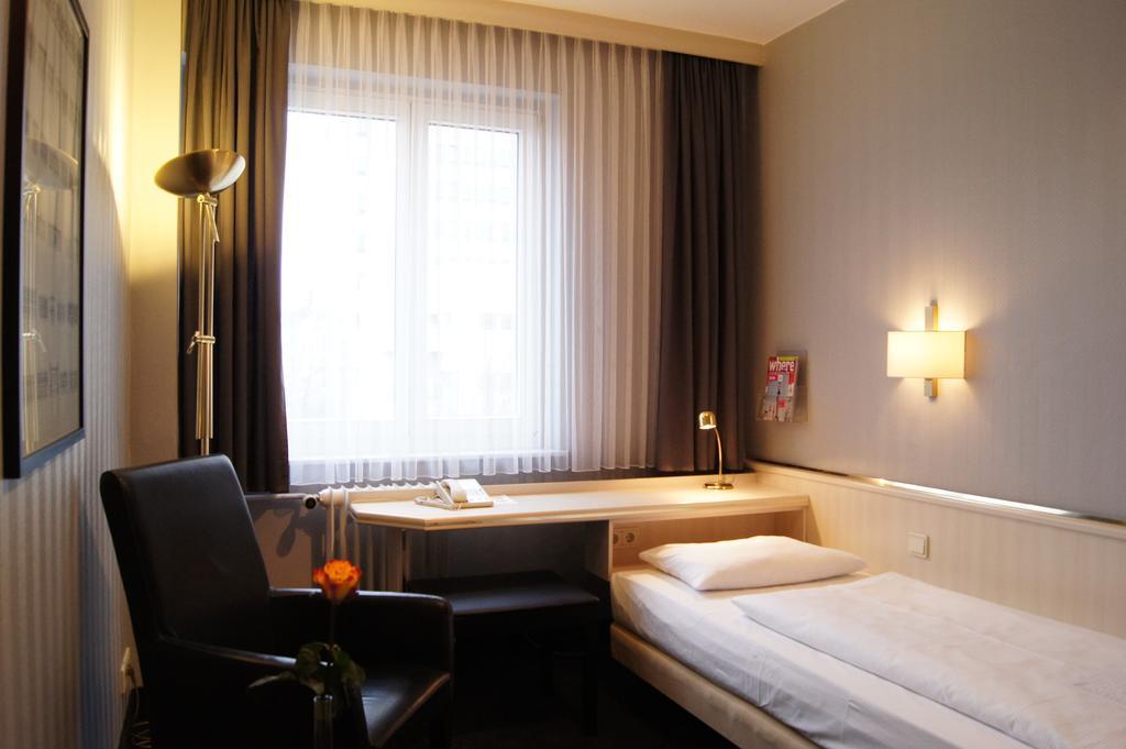 Berlin Plaza Hotel Am Kurfuerstendamm Pokój zdjęcie