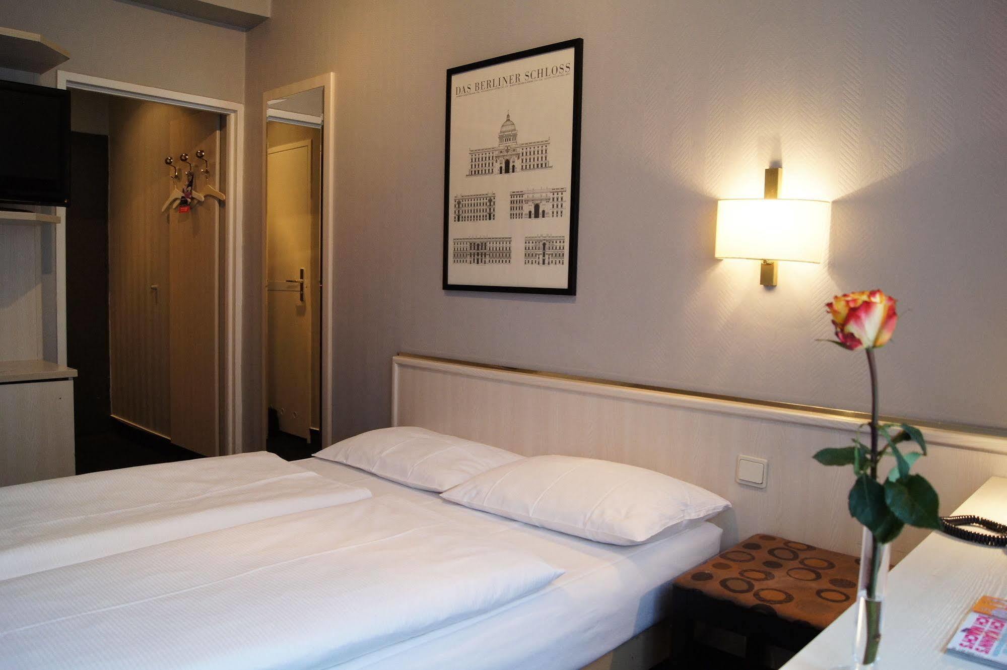 Berlin Plaza Hotel Am Kurfuerstendamm Zewnętrze zdjęcie