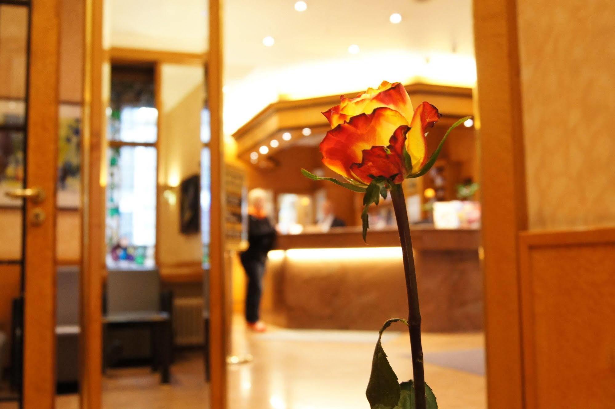Berlin Plaza Hotel Am Kurfuerstendamm Zewnętrze zdjęcie